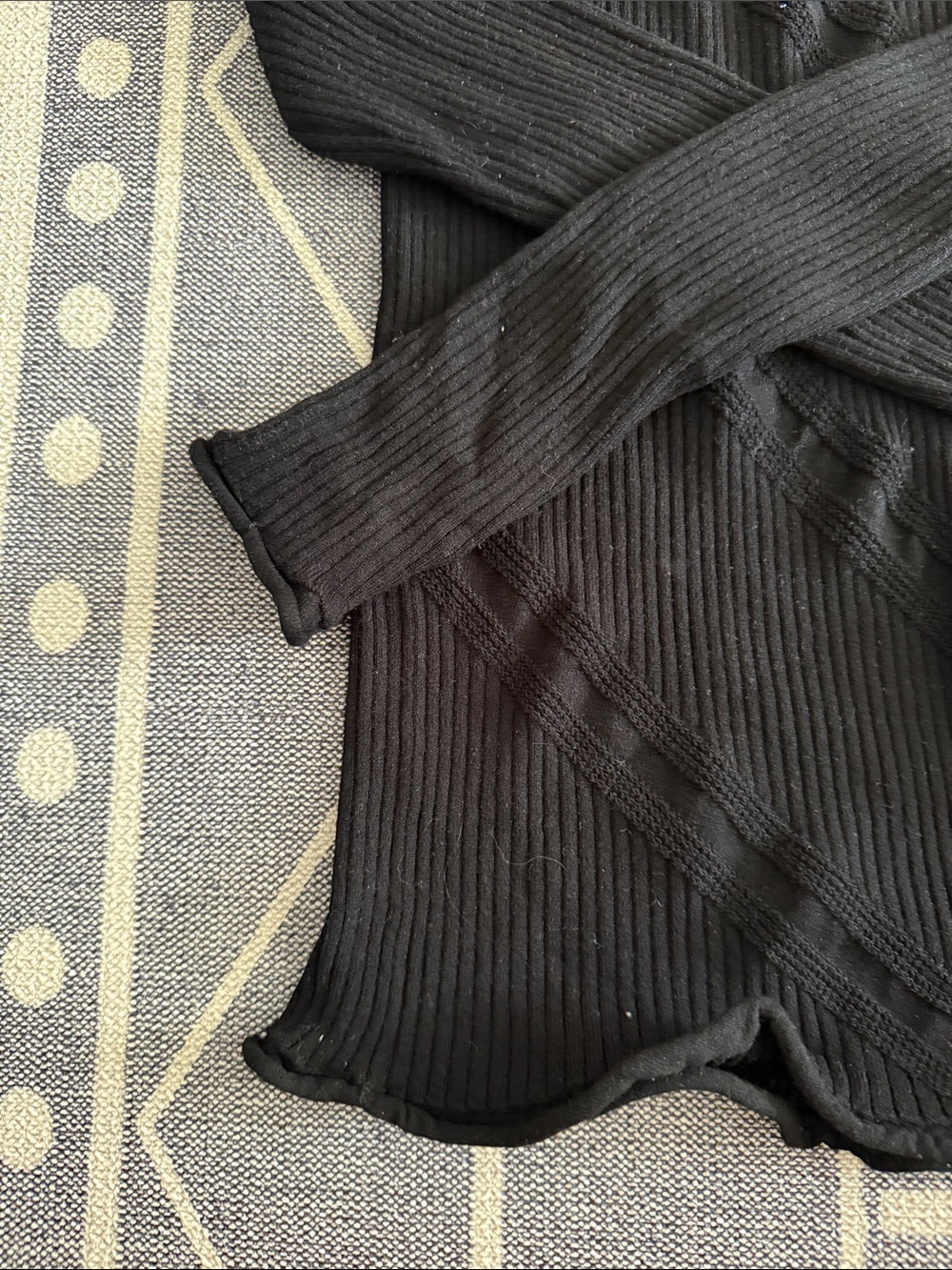 Louis Vuitton Black Ribbed Crewneck Sweater - Picture 3 of 5